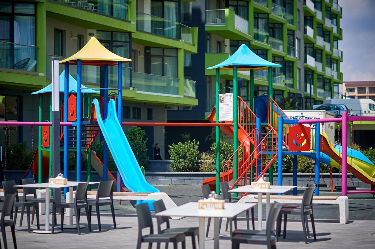 Sea Shore Apartments - Spa N Pools Beach Resort Mamaia Exterior foto