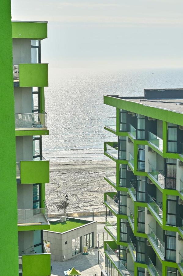 Sea Shore Apartments - Spa N Pools Beach Resort Mamaia Exterior foto